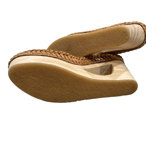 Free People Crochet Leather Wedges size 7.5 wooden cut out sole. - Picture 6 of 7